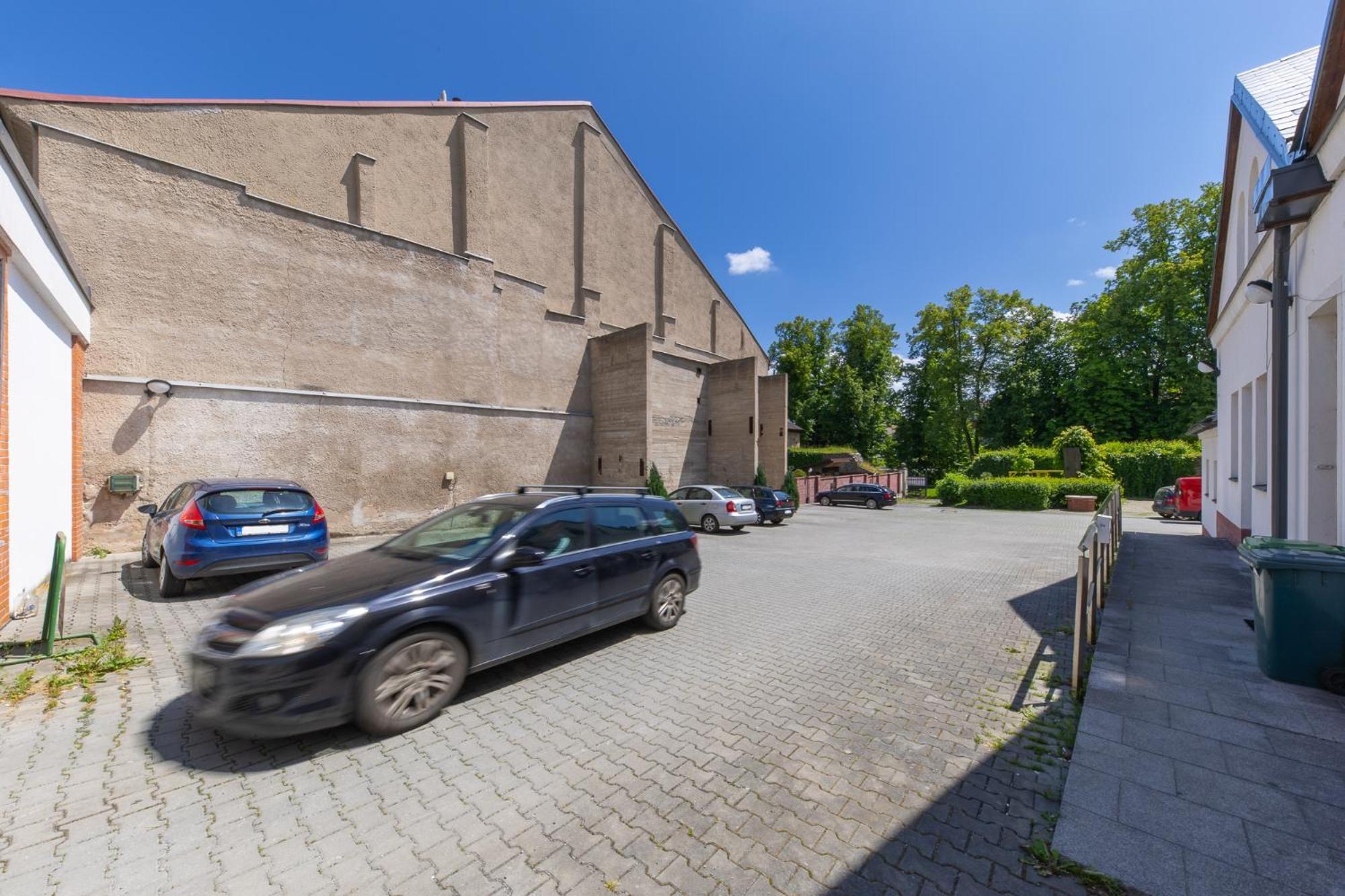 Hotel Pivovar Polička エクステリア 写真