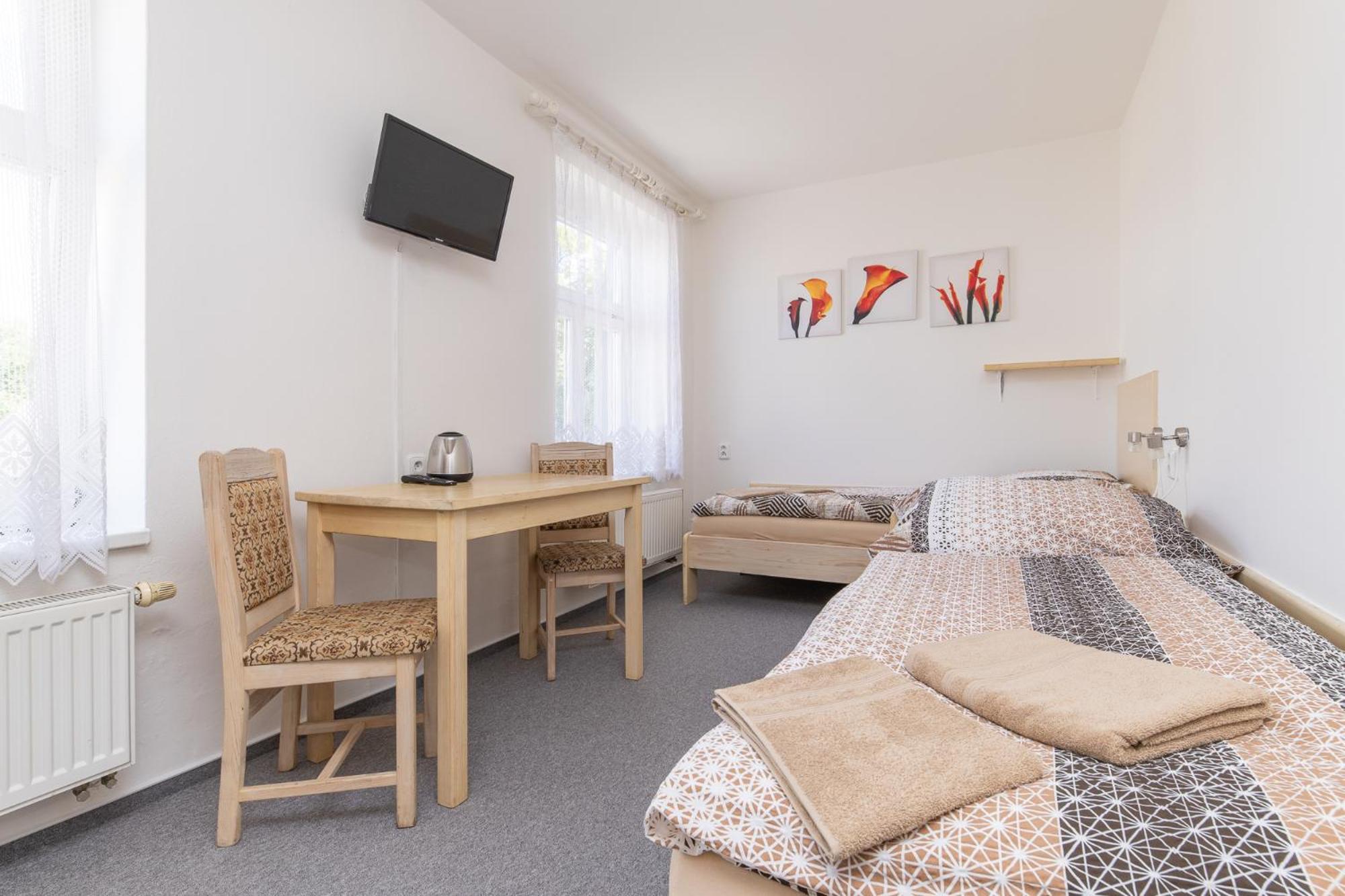 Hotel Pivovar Polička エクステリア 写真